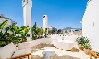 Precioso apartamento reformado con amplia terraza en venta con preciosas vistas en el puerto de Puerto Banús, Marbella 72618 