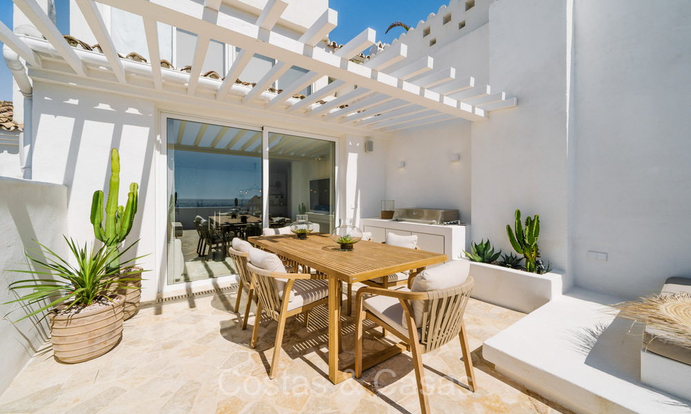 Precioso apartamento reformado con amplia terraza en venta con preciosas vistas en el puerto de Puerto Banús, Marbella 72622