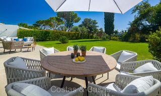 Villa mediterránea de una sola planta en venta junto al campo de golf Aloha en Nueva Andalucía, Marbella 72822 