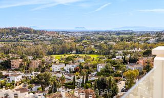 Lujoso apartamento en venta con vistas panorámicas al mar en un complejo boutique en Nueva Andalucía, Marbella 72916 