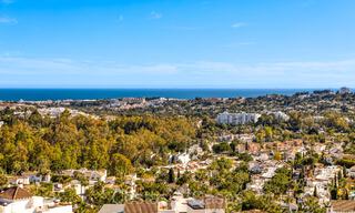 Lujoso apartamento en venta con vistas panorámicas al mar en un complejo boutique en Nueva Andalucía, Marbella 72918 