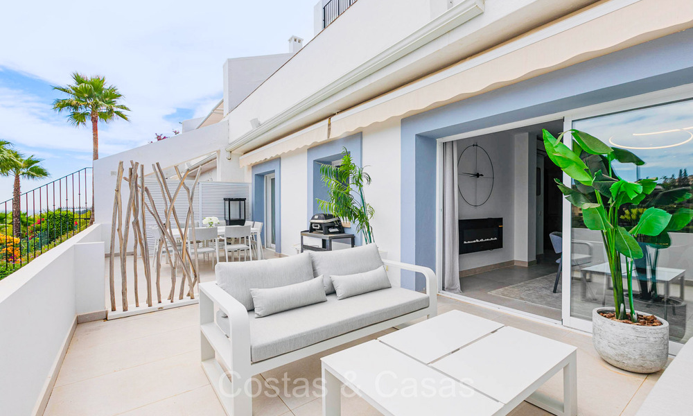 Prestigioso apartamento reformado en venta con amplia terraza en La Quinta golf resort, Benahavis - Marbella 72971