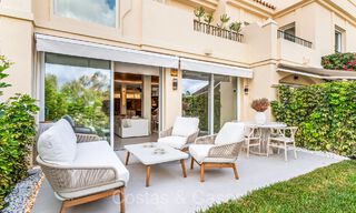 Casa lista para entrar a vivir con un amplio solárium en venta en una comunidad cerrada en La Quinta, Benahavis - Marbella 72989 