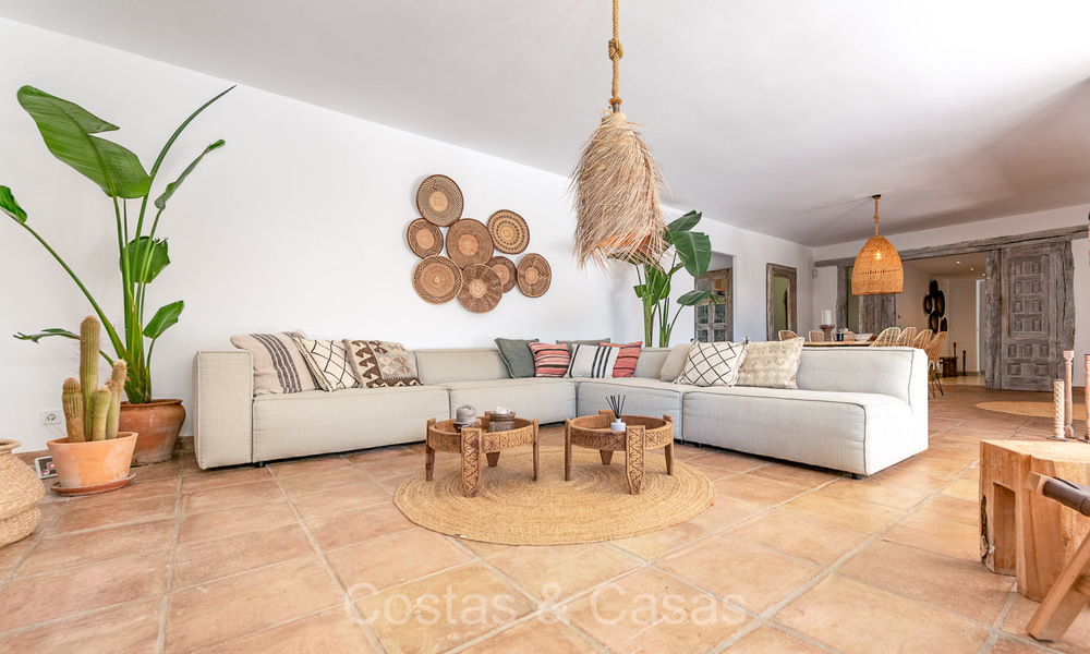 Encantadora villa de lujo de una sola planta en venta en una zona prestigiosa, Este de Marbella 73032