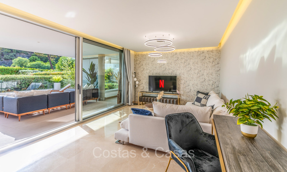 Listo para entrar a vivir, moderno apartamento de lujo en venta en excelente Benahavis - Marbella 73360