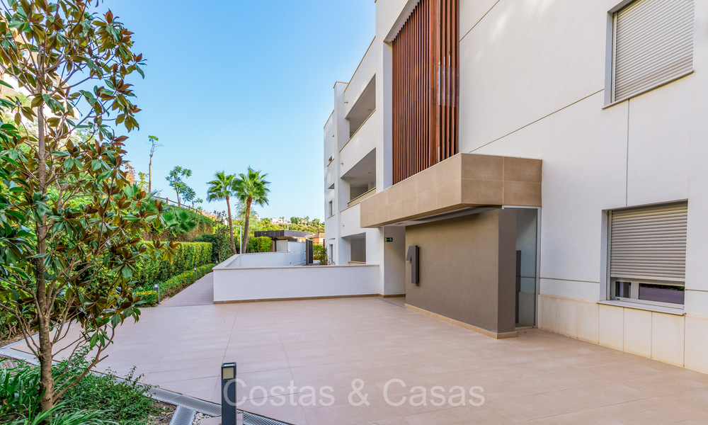 Listo para entrar a vivir, moderno apartamento de lujo en venta en excelente Benahavis - Marbella 73371