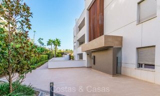 Listo para entrar a vivir, moderno apartamento de lujo en venta en excelente Benahavis - Marbella 73371 