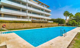 Listo para entrar a vivir, moderno apartamento de lujo en venta en excelente Benahavis - Marbella 73407 