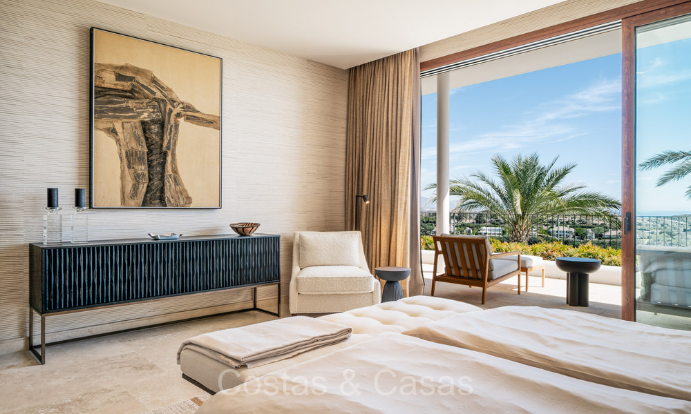 Apartamento de lujo de primera clase con impresionantes vistas al mar en venta en un resort de golf de 5* en Casares, Costa del Sol 73398