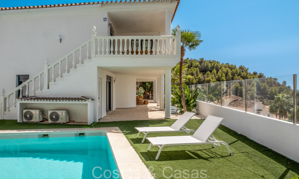 Hermosa villa de estilo mediterráneo contemporáneo en venta con vistas panorámicas al mar en las colinas de Mijas, Costa del Sol 73638