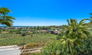 Apartamento de 3 dormitorios en venta a poca distancia de Puerto Banús y la playa en una urbanización cerrada en Nueva Andalucía, Marbella 73711 