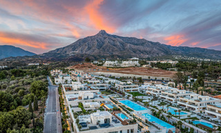 Listo para entrar a vivir, prestigioso apartamento dúplex en venta en un elegante complejo residencial estilo resort en la Milla de Oro de Marbella 73860 