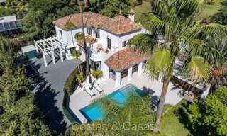 Villa mediterránea de lujo en venta con un aspecto encantador y atemporal en Benahavis - Marbella 73927 