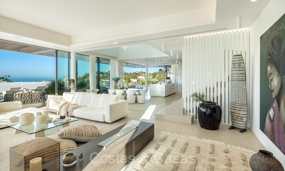 Majestuosa villa de diseño con arquitectura de vanguardia en venta en La Quinta, Benahavis - Marbella 73982