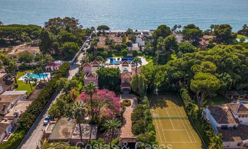 Impresionante villa de lujo en venta a un paso de la playa en la Nueva Milla de Oro entre Marbella y Estepona 74236