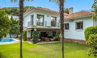 Encantadora villa mediterránea en venta a un paso de la playa en Los Monteros, al este del centro de Marbella 74332 