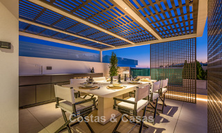 Casa de lujo lista para entrar a vivir en un innovador y lujoso complejo con vistas al mar, ubicada en la Milla de Oro de Marbella 74510 