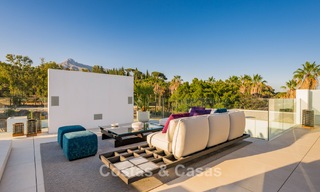 Casa de lujo lista para entrar a vivir en un innovador y lujoso complejo con vistas al mar, ubicada en la Milla de Oro de Marbella 74524 