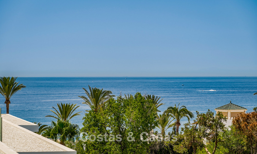 Casa de lujo lista para entrar a vivir en un innovador y lujoso complejo con vistas al mar, ubicada en la Milla de Oro de Marbella 74545