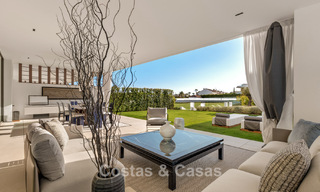 Casa de lujo lista para entrar a vivir en un innovador y lujoso complejo con vistas al mar, ubicada en la Milla de Oro de Marbella 74559 