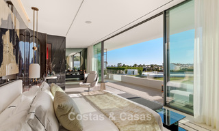 Casa de lujo lista para entrar a vivir en un innovador y lujoso complejo con vistas al mar, ubicada en la Milla de Oro de Marbella 74564 