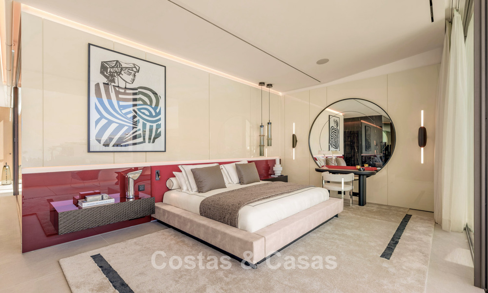 Sofisticada casa de lujo en venta en un complejo progresista con vistas panorámicas al mar en la Milla de Oro de Marbella 74602