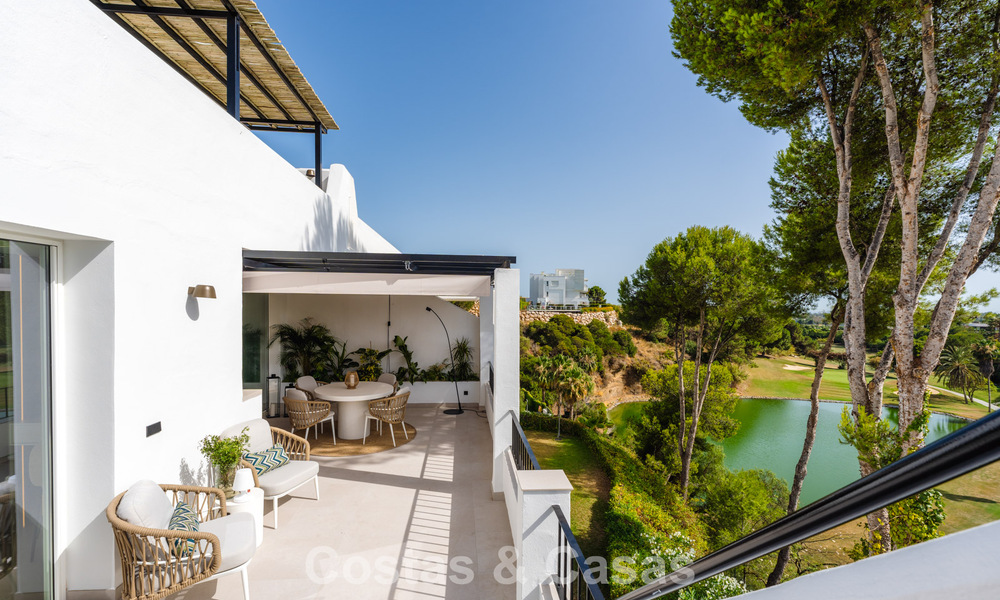 Prestigioso ático renovado en venta, junto a un campo de golf líder en La Quinta, Benahavis - Marbella 74464