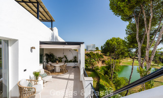 Prestigioso ático renovado en venta, junto a un campo de golf líder en La Quinta, Benahavis - Marbella 74464 