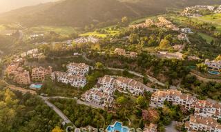 Precioso apartamento de 3 dormitorios en venta con vistas al mar en Benahavis - Marbella 75007 