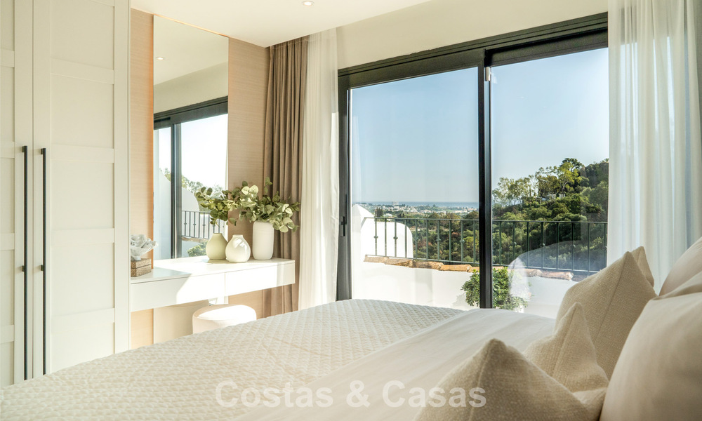 Precioso apartamento de 3 dormitorios en venta con vistas al mar en Benahavis - Marbella 75026