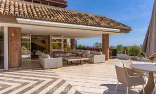 Obra maestra arquitectónica en venta con impresionantes vistas al mar en La Quinta, Benahavis - Marbella 774004 