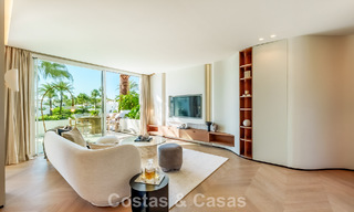 Ático de lujo listo para entrar a vivir en venta en un complejo de playa exclusivo a poca distancia del centro de Estepona 773769 