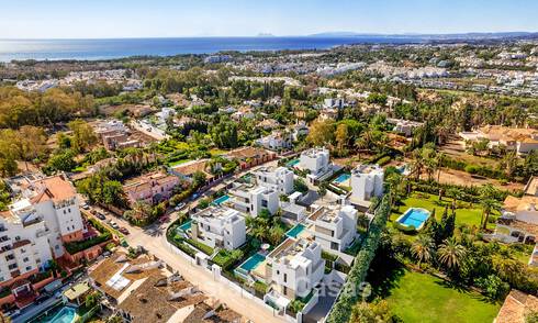 7 villas nuevas en venta a poca distancia de una hermosa casa club de golf en la Nueva Milla de Oro, Marbella - Estepona 773695