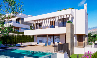 7 villas nuevas en venta a poca distancia de una hermosa casa club de golf en la Nueva Milla de Oro, Marbella - Estepona 773698 