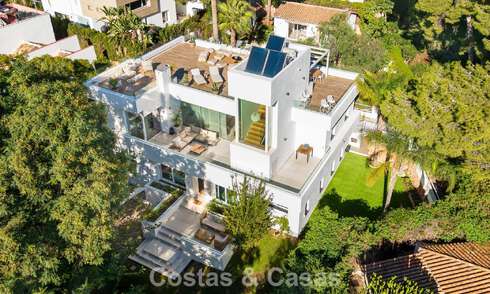 Hermosa villa de lujo con casa de invitados independiente en venta en Nueva Andalucía, Marbella 774126