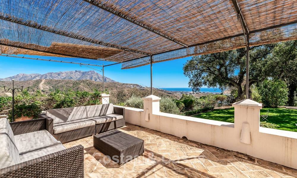 Encantadora villa de lujo en un hermoso terreno en venta rodeada de vegetación en El Madroñal, Benahavis - Marbella 774145