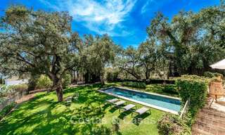 Encantadora villa de lujo en un hermoso terreno en venta rodeada de vegetación en El Madroñal, Benahavis - Marbella 774149 