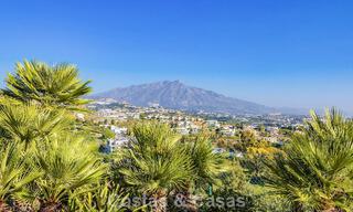 Casa semi adosada con jardín privado y vistas panorámicas en venta en Benahavis - Marbella 774179 