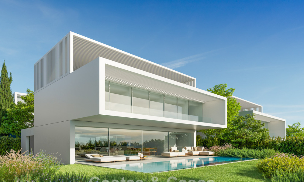 Villas de diseño de alta tecnología en venta en un entorno natural en el campo de golf de Estepona 774445