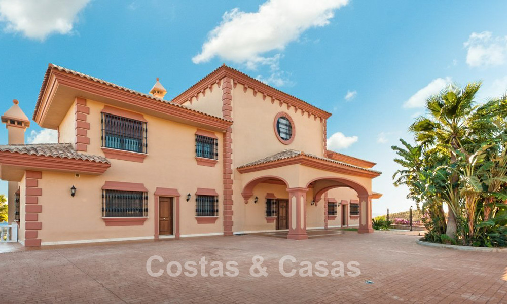 Impresionante villa en venta, junto al campo de golf en Mijas, Costa del Sol 774472