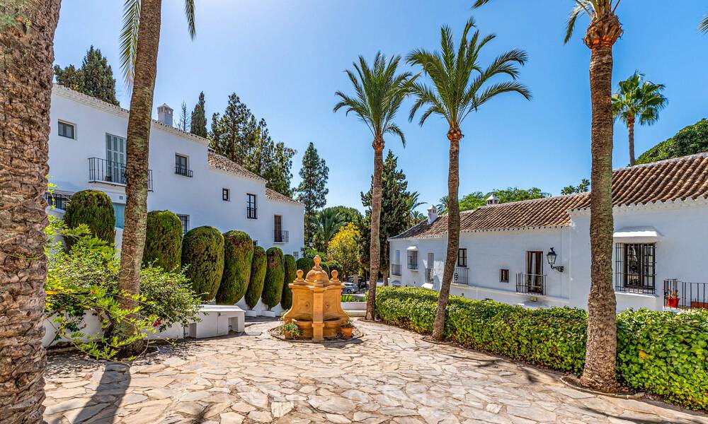 Casas en venta, pueblo andaluz, en el corazon de La Milla de Oro, entre Marbella y Puerto Banus 73277