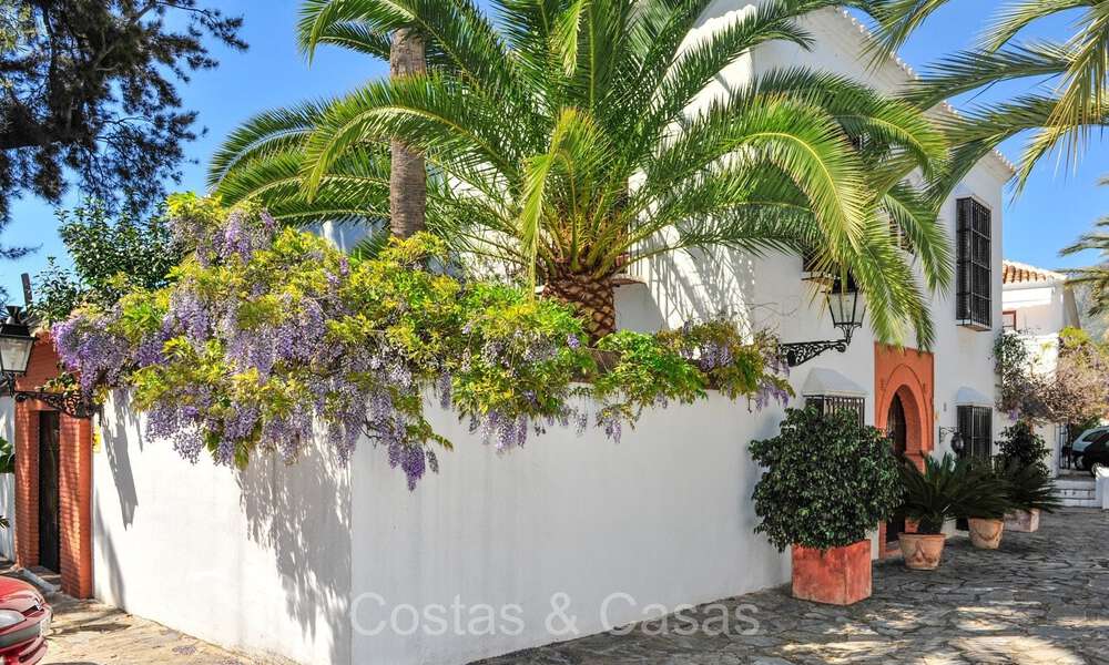 Casas en venta, pueblo andaluz, en el corazon de La Milla de Oro, entre Marbella y Puerto Banus 73291